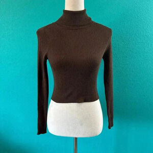 Ambiance Apparel Brown Turtle Neck Ribbed Cropped Sweater Size S